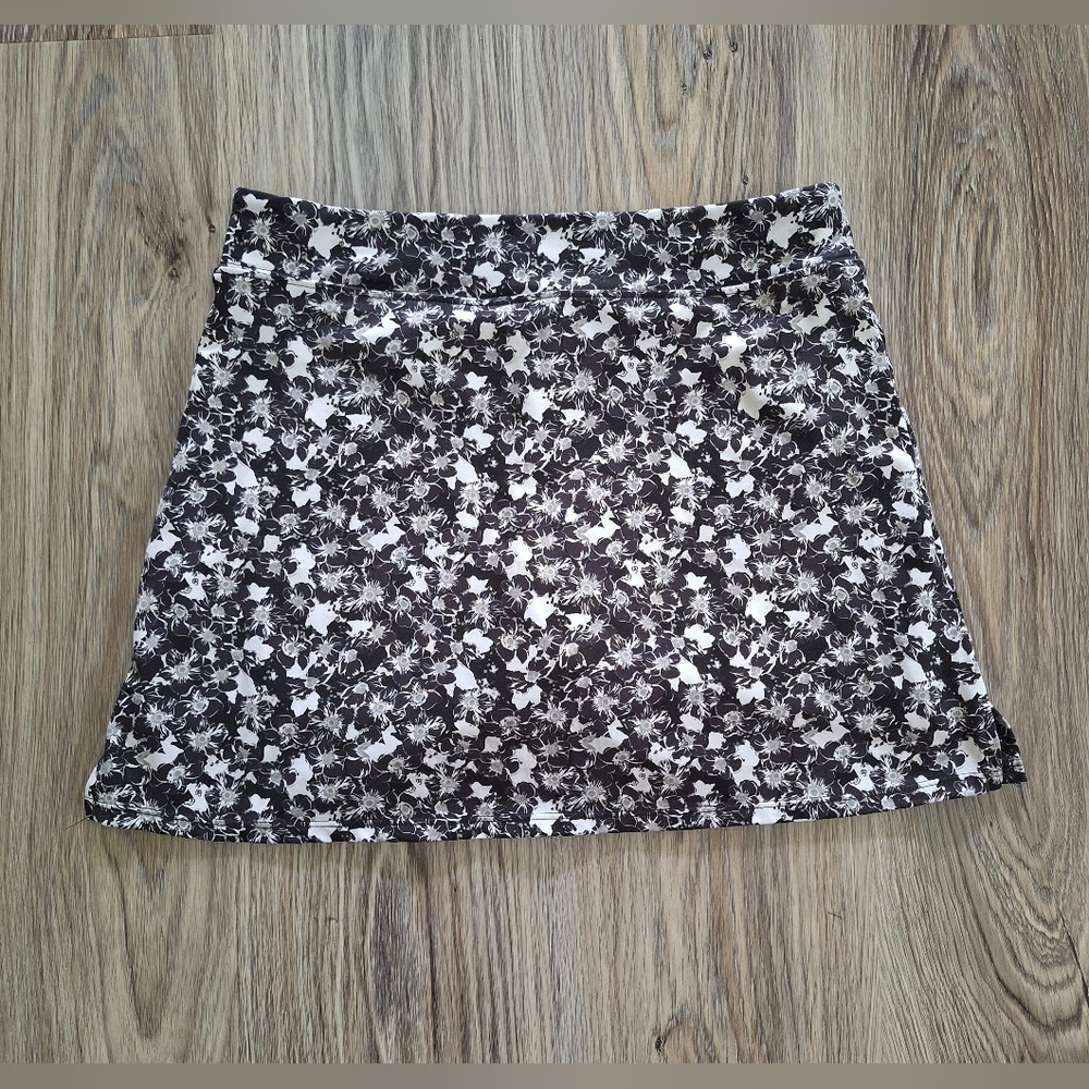 Colorado Clothing Women's Tranquility Everyday Skort Terrace Black/White Small - Picture 5 of 5